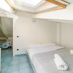 Luimar House شقة